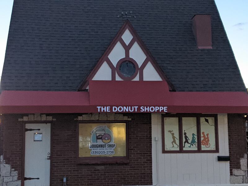 The owners of My Sister’s Lil Doughnut Shop in downtown Oswego will now be able to make parking lot repairs, erect a new awning and paint the building after receiving a $5,000 economic development incentive award from the village.