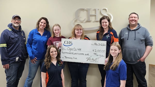 CHS Rochelle supports Ogle County 4-H with donation