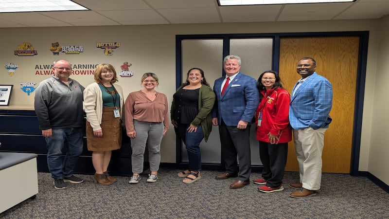 ‘Silenced at every turn’: 2 Batavia school board members abruptly resign, cite lack of responsiveness