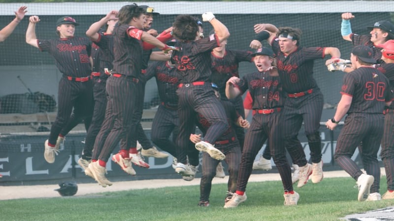 Merrick Sullivan’s ninth-inning blast breaks scoreless tie, leads Benet to win over Burlington Central