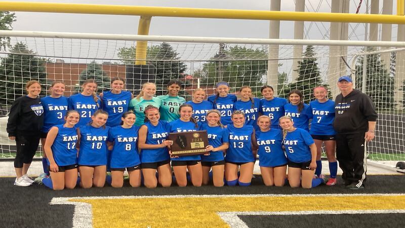 Big second half earns Lincoln-Way East sectional championship over Lincoln-Way Central