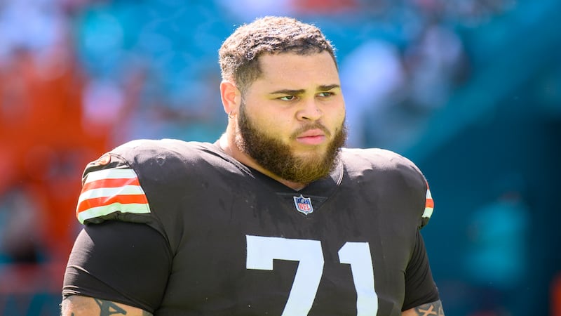 Where the Chicago Bears’ left tackle situation stands a week into NFL free agency