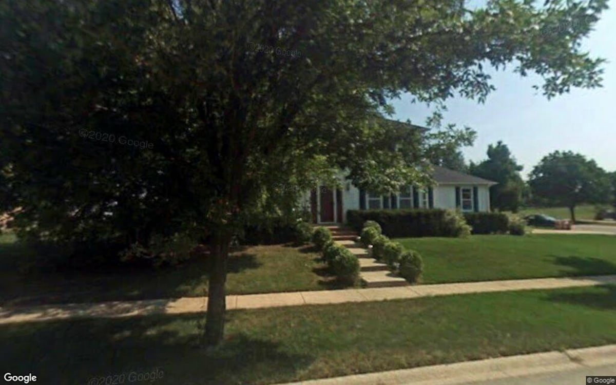 Sale closed in Joliet: $305,000 for a single-family home