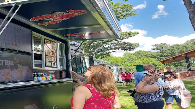 Rolling in Flavor: Food truck festivals in northern Illinois this spring