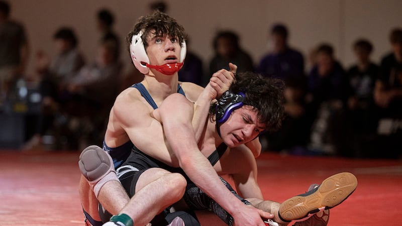 Photos: Morrison vs Dixon wrestling sectionals