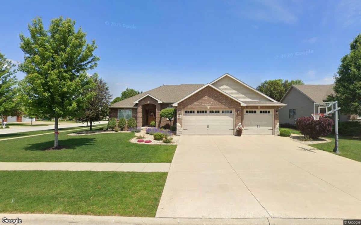 Single-family home sells in Bourbonnais for $430,000