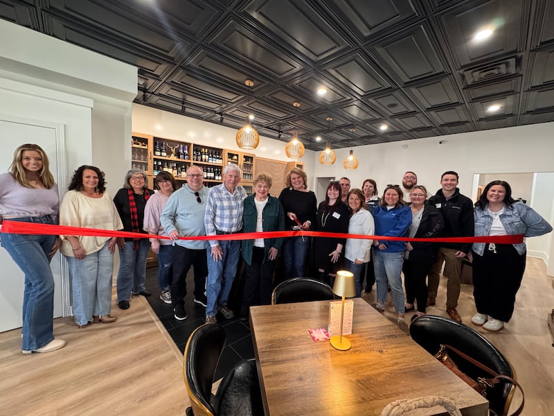 The Grundy County Chamber and City of Morris officials gathered to celebrate Gigi’s addition of a Tasting Room and Bottle Shop to the boutique in downtown Morris.