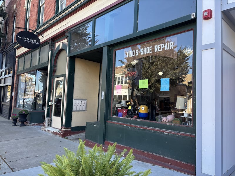 The last shoe repair shop in La Salle County is closing.
Tino’s Shoe & Boot Repair in Ottawa is shuttering after 40 years.