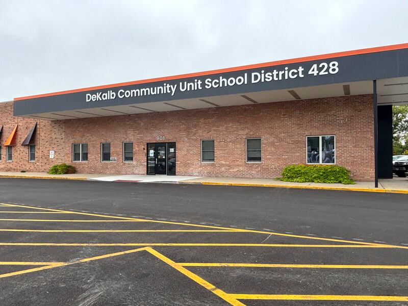 DeKalb School District 428 offices