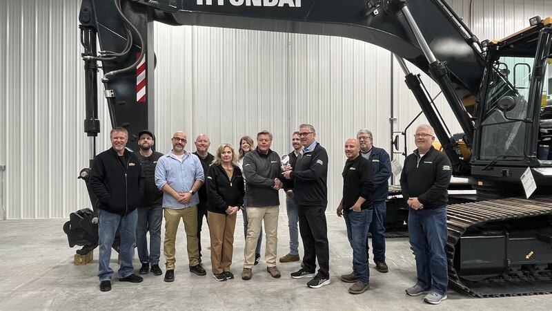 Representatives from HD Hyundai Construction Equipment North America recently joined Hardings Inc. for the grand opening of its new location in Elwood, which expands its sales and service area for Hyundai construction equipment from its original location in Lowell, Ind., covering northwestern Indiana, to serve customers across the Chicago area.