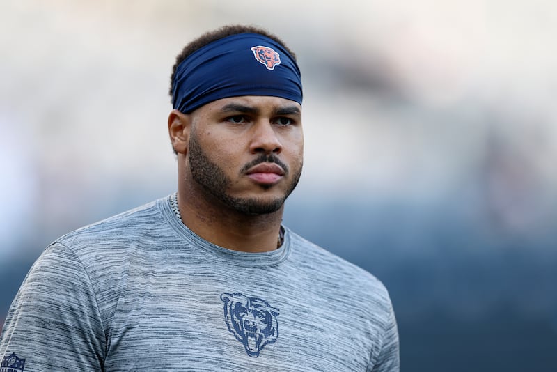 Chicago Bears linebacker T.J. Edwards (53) warms up before an NFL football game against the Minnesota Vikings, Monday, Sept. 8, 2025, in Chicago. (AP Photo/Kamil Krzaczynski)