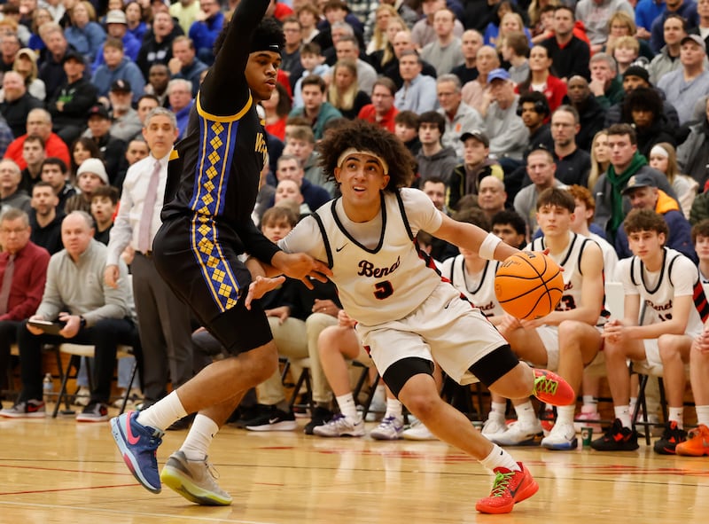 Benet's Jayden Wright (3) drives to the basket during the When Sides Collide Shootout basketball tournament between Benet Academy and Warren Township high schools on Saturday, Jan. 24, 2026 in Lisle, IL.