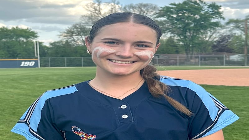Caleigh Cusack hits walk-off single to complete Lake Park’s comeback against St. Charles North
