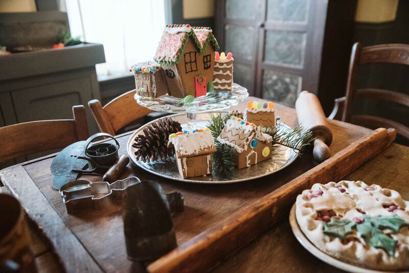 Show off your creative skills by decorating a gingerbread house, then visit the Carriage House during Jingle Bell Jubilee on Dec. 7, 2024, to vote on your favorite.
