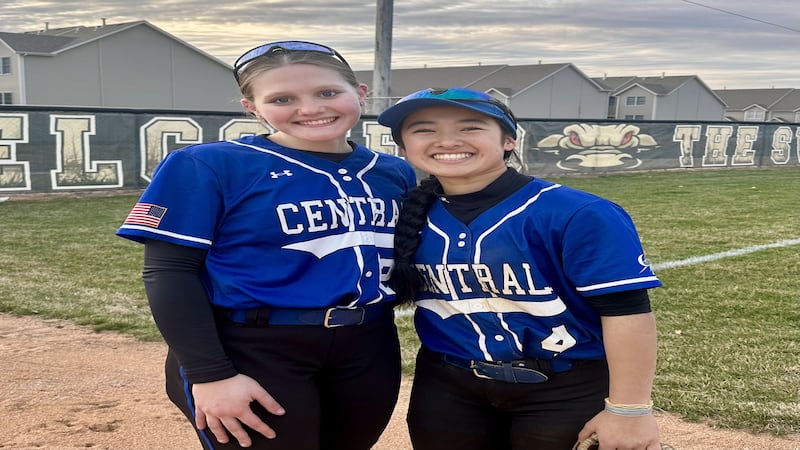 Emmerson Falk, Mei Shirokawa shine as Burlington Central takes down Sycamore