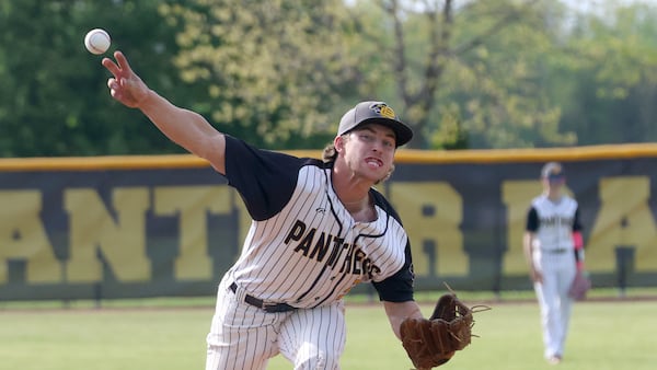 Johnathon Stunkel throws a gem, Putnam County uses small ball in win over Mendota