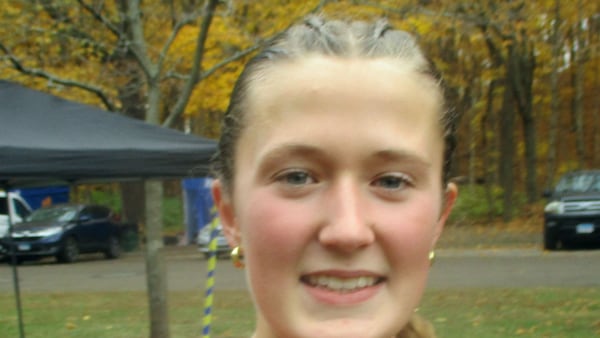 Batavia’s Avery Hacker, with best race ever, takes second at IHSA Class 3A state cross country meet