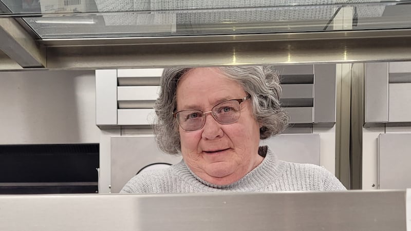 Harris hangs up her apron after 30 years with Amboy schools