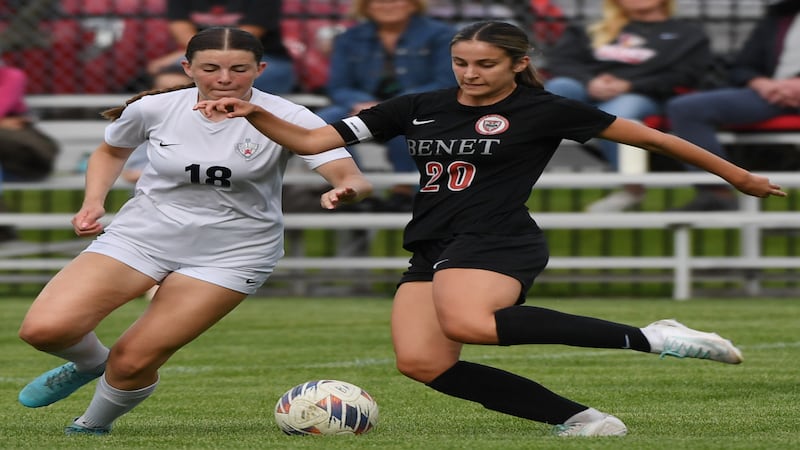 Benet busy in first half, holds on for key 3-2 victory over St. Viator