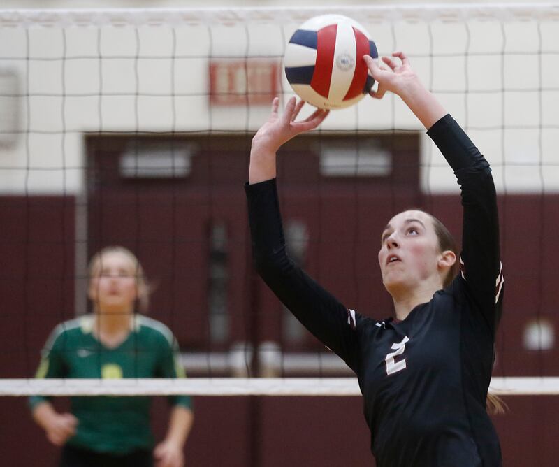 Prairie Ridge's Addison Smith sets the ball during the IHSA Class 3A Prairie Ridge Regional championship volleyball match on Thursday, Oct. 30, 2025, at the Prairie Ridge High School in Crystal Lake.
