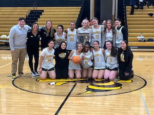 Maeve Savage, starter on a state team two years ago, leads Hinsdale South past Lemont to regional title