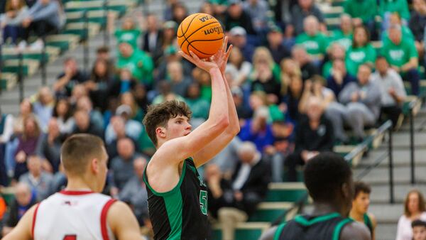 York’s Hunter Stepanich, three-sport star and Princeton football/volleyball commit, leads Dukes to state