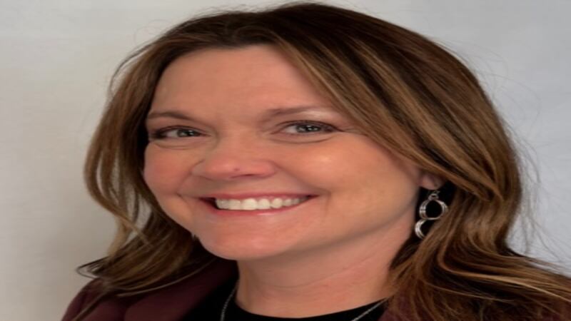 Oswego District 308 teacher a finalist for Golden Apple Award