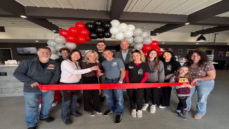 Wags 2 Wellness animal center opens new facility in Minooka