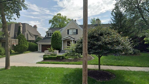 Single-family home sells in Hinsdale for $2.19 million