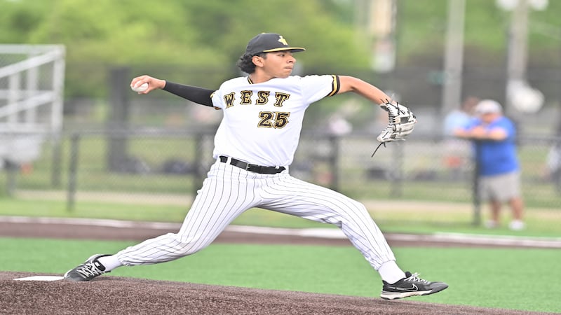 Adrian Cavira throws masterpiece as Joliet West topples Joliet Central