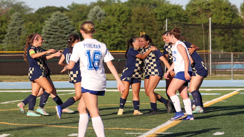 Photos: Lemont defeats Geneva 3-0 in Supersectional girls soccer