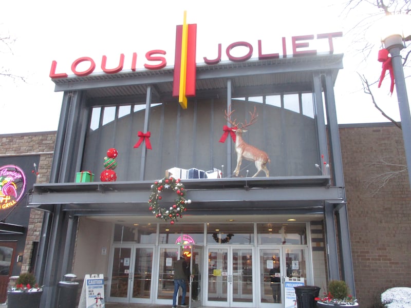 An. entrance to the Louis Joliet Mall in Joliet is decorated for the holiday season. Dec 29, 2025