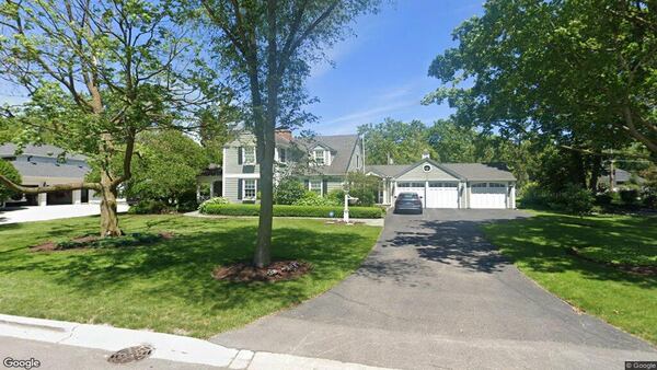 Single-family home in Barrington built in 1928 sells for $885,000