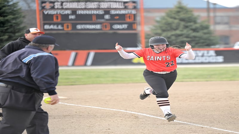 Lexi Majkszak jump-starts offense in 1st inning, leads St. Charles East past Lincoln-Way Central