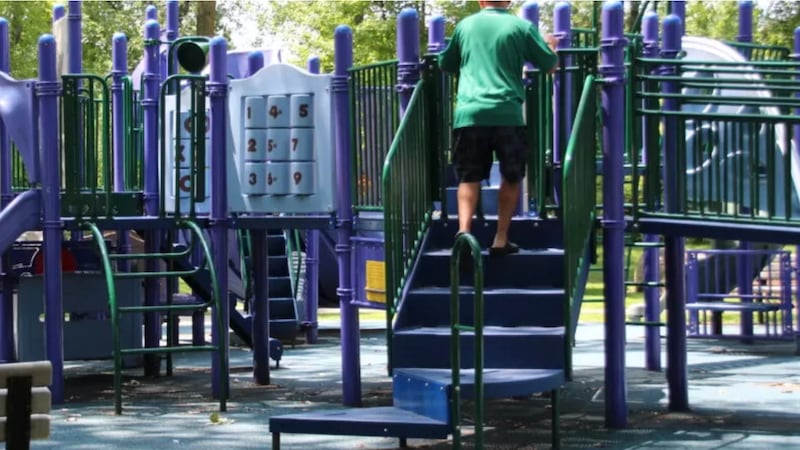 Oswego Public Library District bringing stories to local parks this summer
