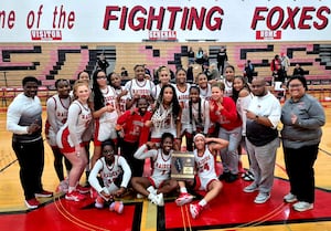 Bolingbrook wins ugly to claim another regional title, 53-32 over Lockport