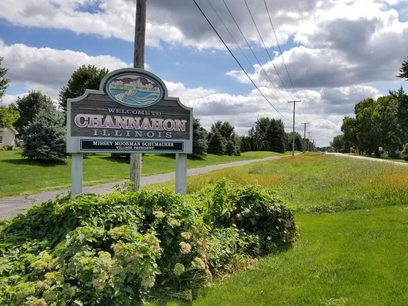 The village of Channahon welcome sign