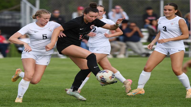 Here are IHSA playoff soccer pairings for Suburban Life-area teams