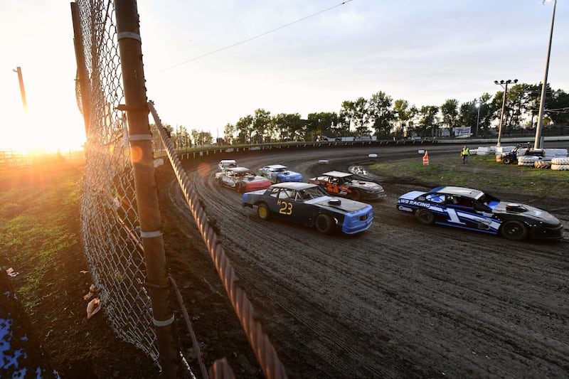 Kankakee County Speedway celebrates Veterans Night