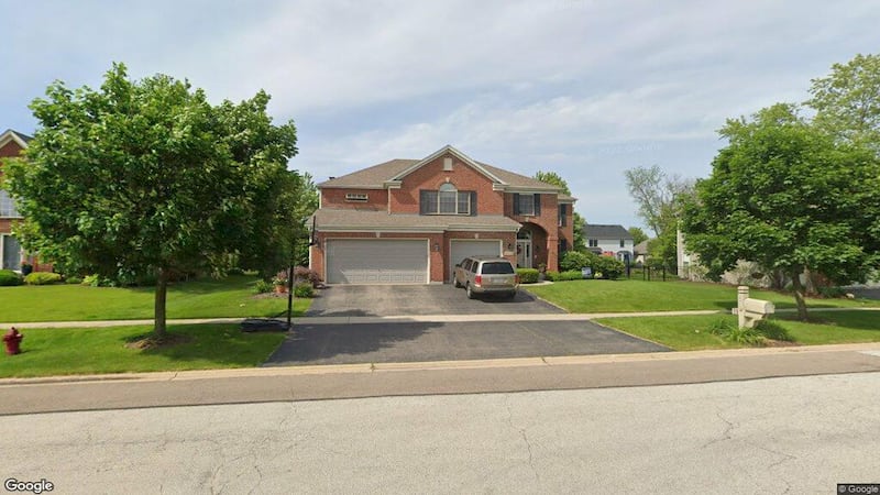 Single-family home sells in Geneva for $800,000