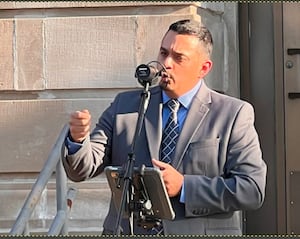 Shaw Local Radio Podcast: Talk-Line with Brandon Clark interviews state Sen. Li Arellano Jr.