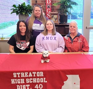 Streator’s Madelyn Martin chooses Knox College track and field