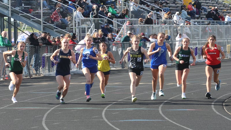 Photos: Mendota hosts Class 2A girls Sectional track 