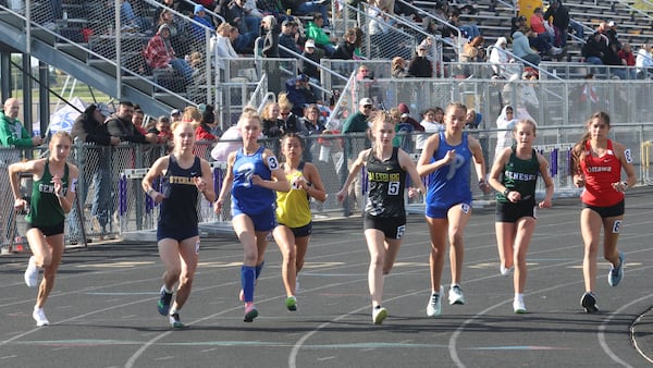 Photos: Mendota hosts Class 2A girls Sectional track