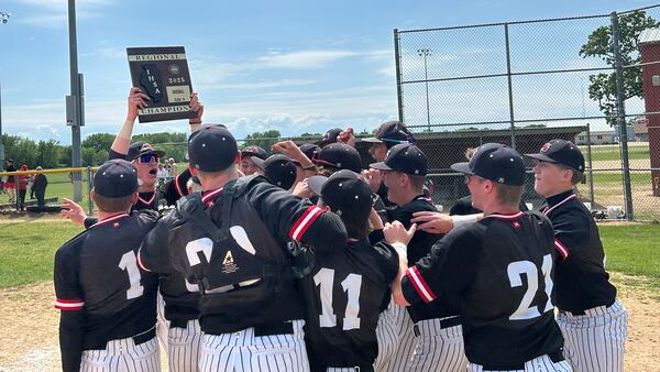 Strong start gives Fulton baseball its 4th straight regional title