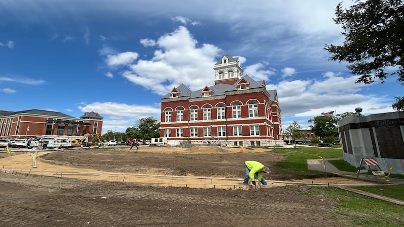Construction on Memorial Plaza at historic Ogle County Courthouse begins