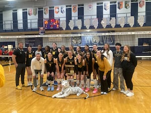 Joliet West wins fourth consecutive regional championship with sweep of Yorkville