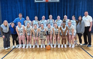 Cissna Park takes control early, dominates host Fieldcrest to win 1A regional title