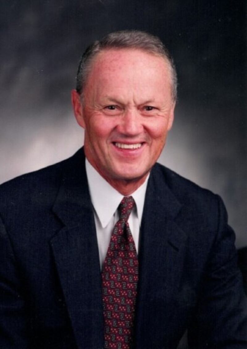 Ervin J. LeCoque was a leader in the Crystal Lake community for almost 60 years. The Ervin J. LeCoque Scholarship will honor his legacy by helping MCC graduates earn bachelor’s degrees in McHenry County.