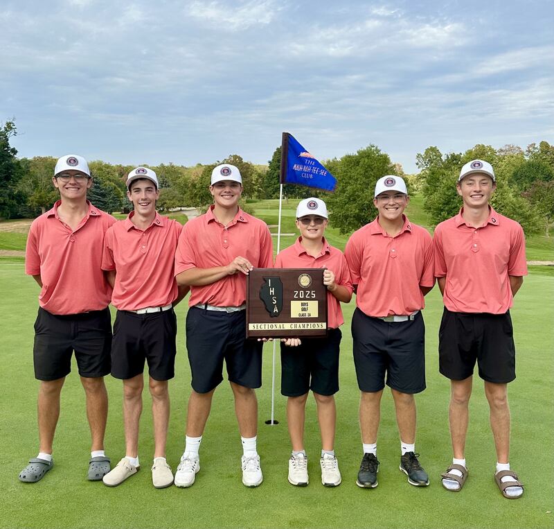 The Ottawa Pirates won the IHSA 2A Boys Golf Sectional at the Mauh-Nah-Tee-See Club in Rockford on Monday.
